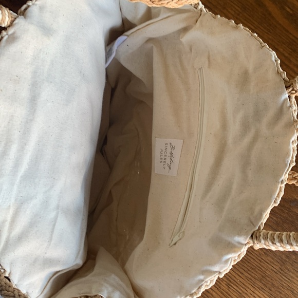 Billabong sincerely Jules Keep it Simple round woven tote w shoulder strap EUC - Picture 6 of 6